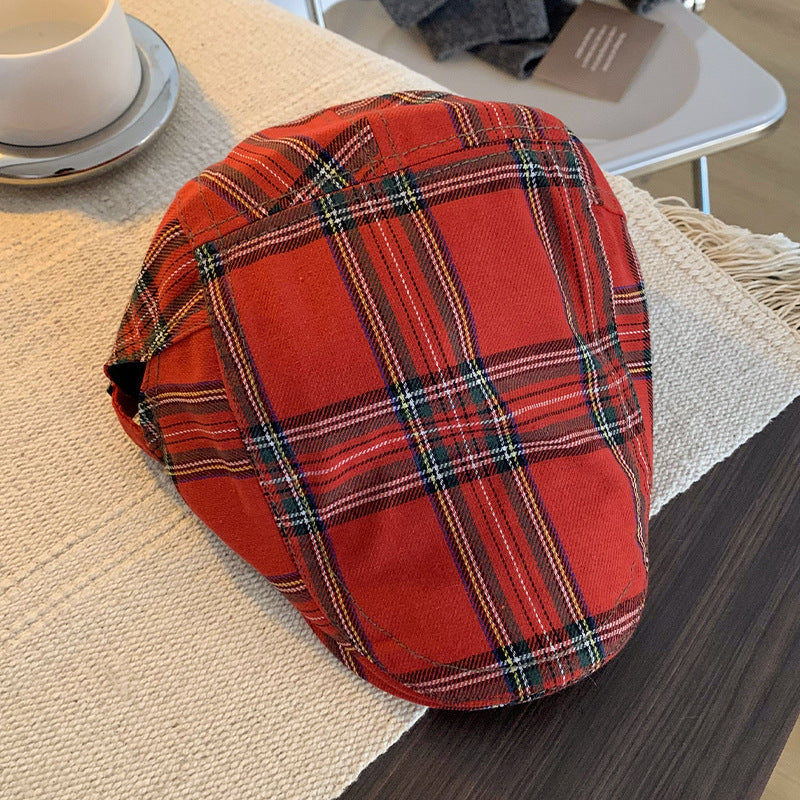 Wholesale Dopamine Retro Plaid Spring and Autumn Style Large Head Size Reverse Wear Face Showing Small Beret